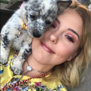 Meet your Posher, Riley